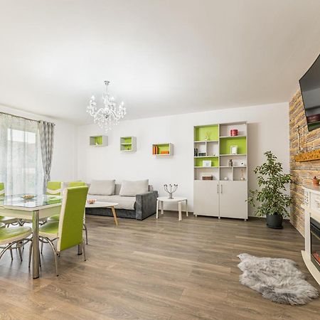 Apartament 2 Camere Narcis Брашов Экстерьер фото